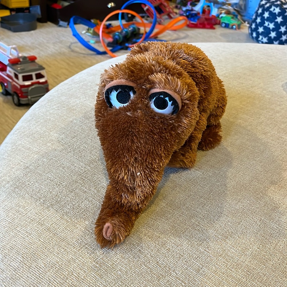 Gund Sesame Street Snuffy Hand Puppet